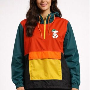 90’s nostalgia SNOOPY cartoon, with spacious front pocket for puppy or kitten.